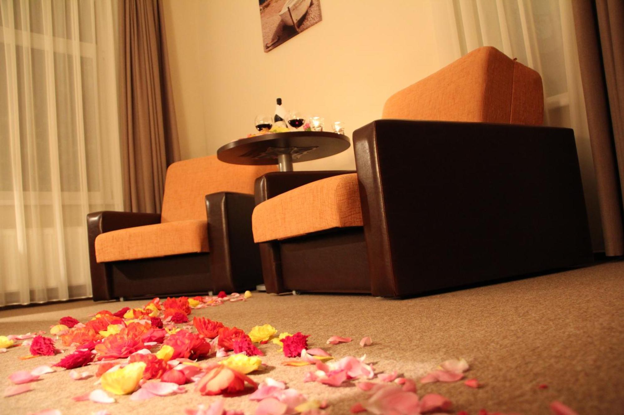 Dzintars Hotel Jūrkalne Dış mekan fotoğraf
