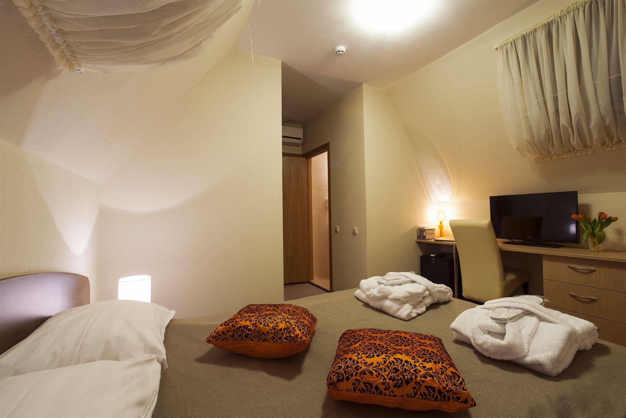 Dzintars Hotel Jūrkalne Dış mekan fotoğraf